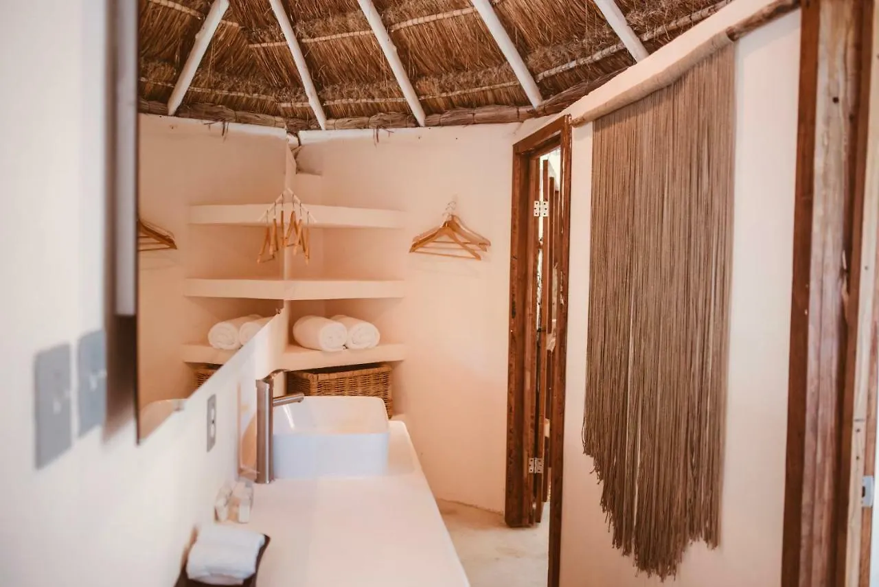 Hotel Esencial Tulum 4*,