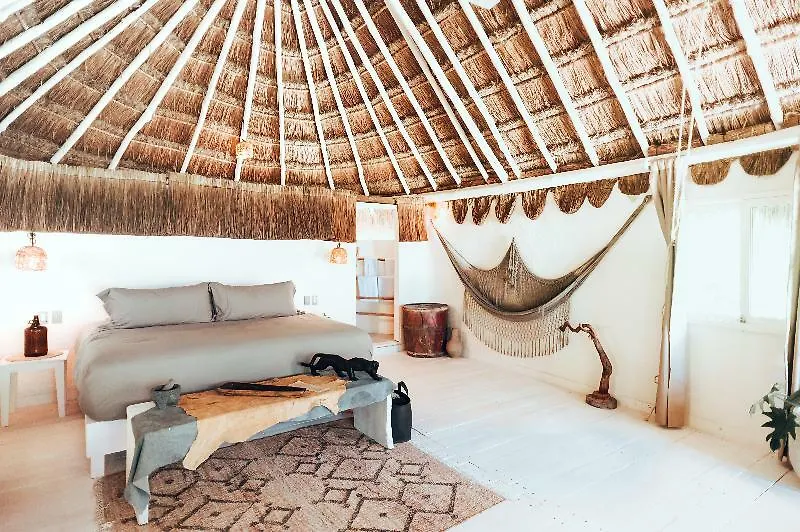 Hotel Esencial Tulum 4*,